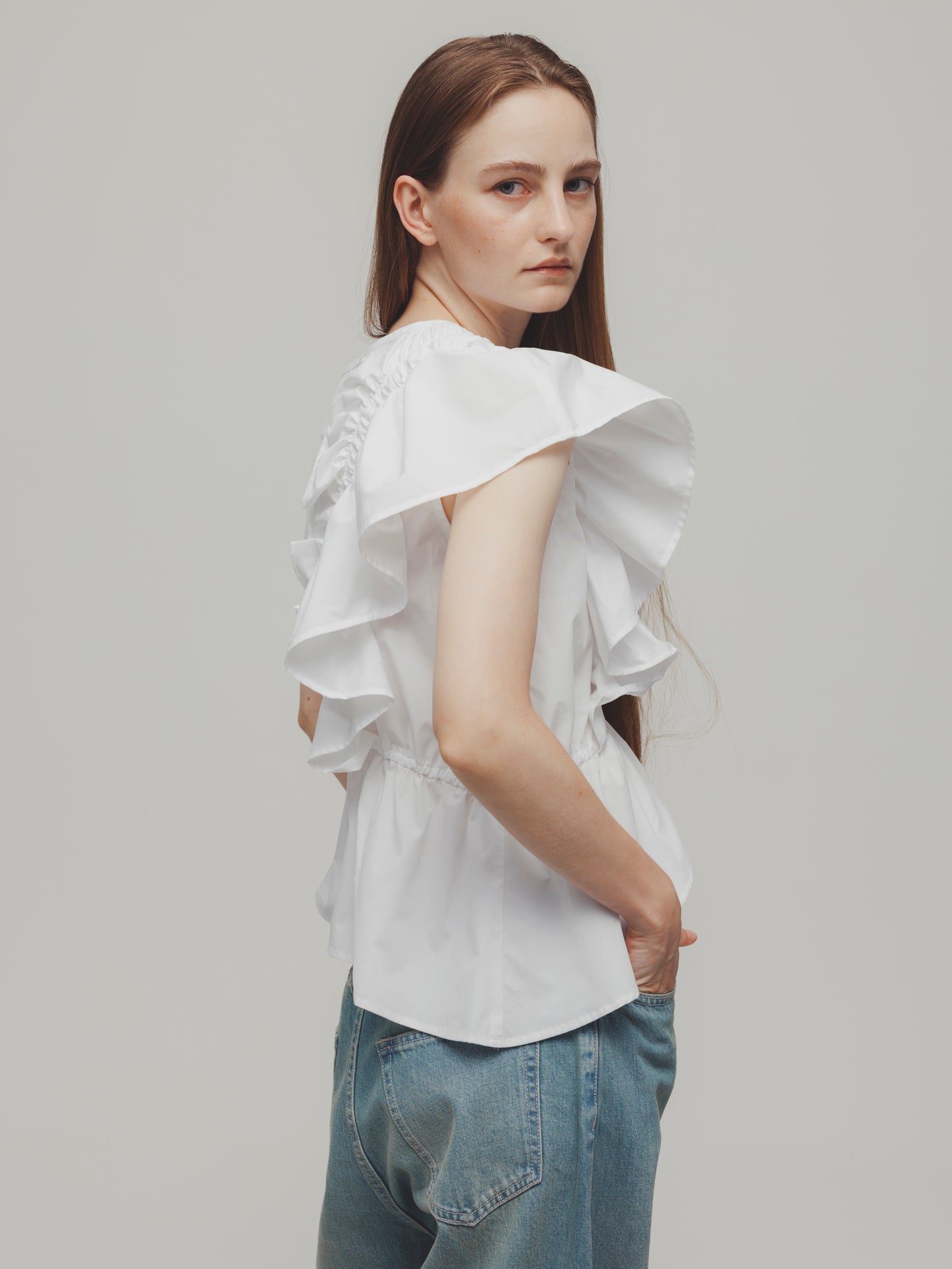 GATHER ONE SHOULDER TOPS/WHITE