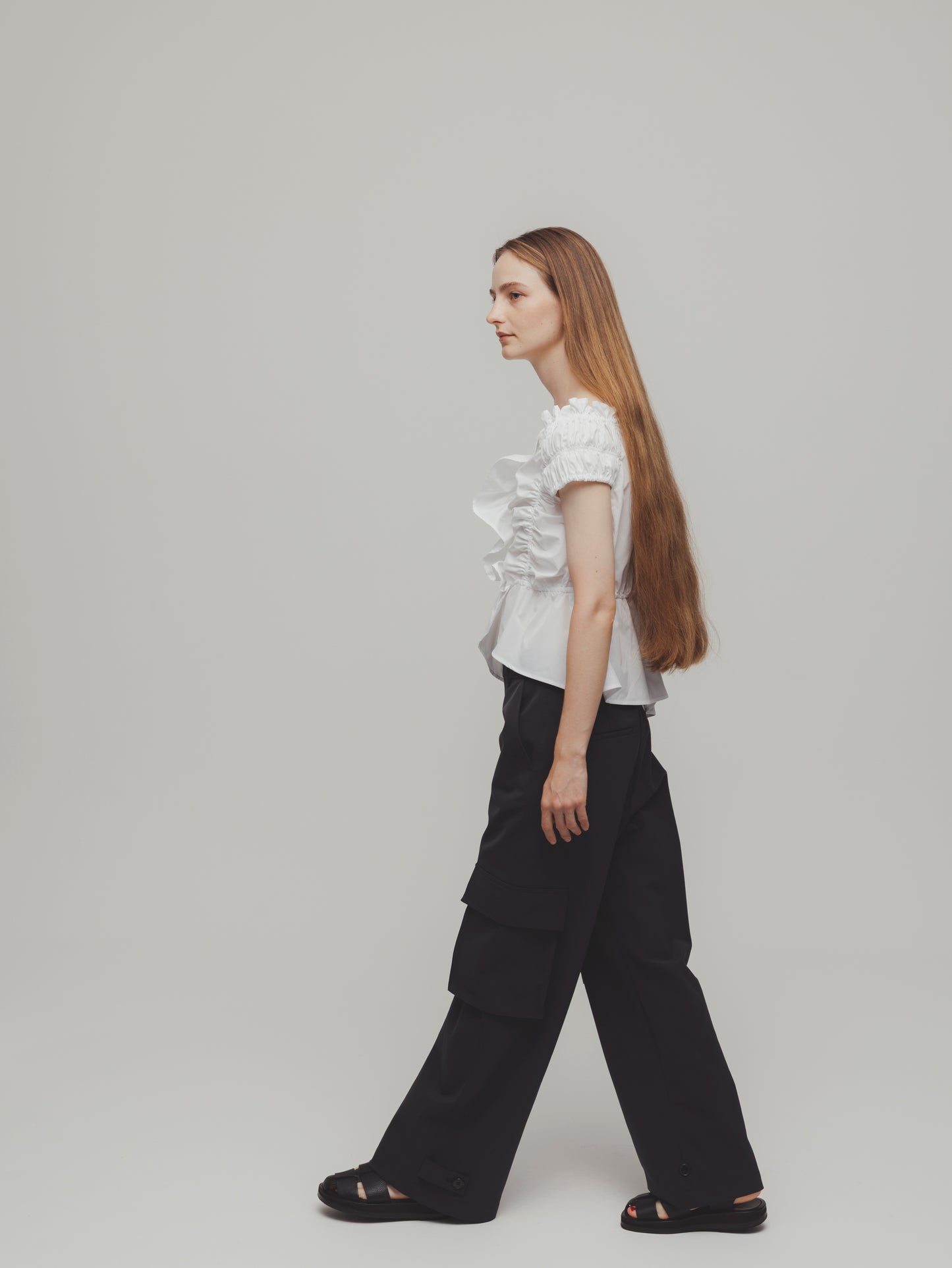 GATHER ONE SHOULDER TOPS/WHITE