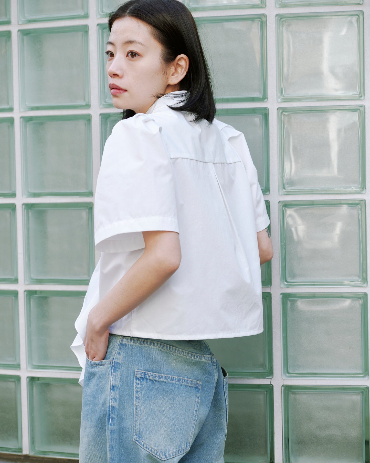 SHORT FRILL SHIRT/WHITE