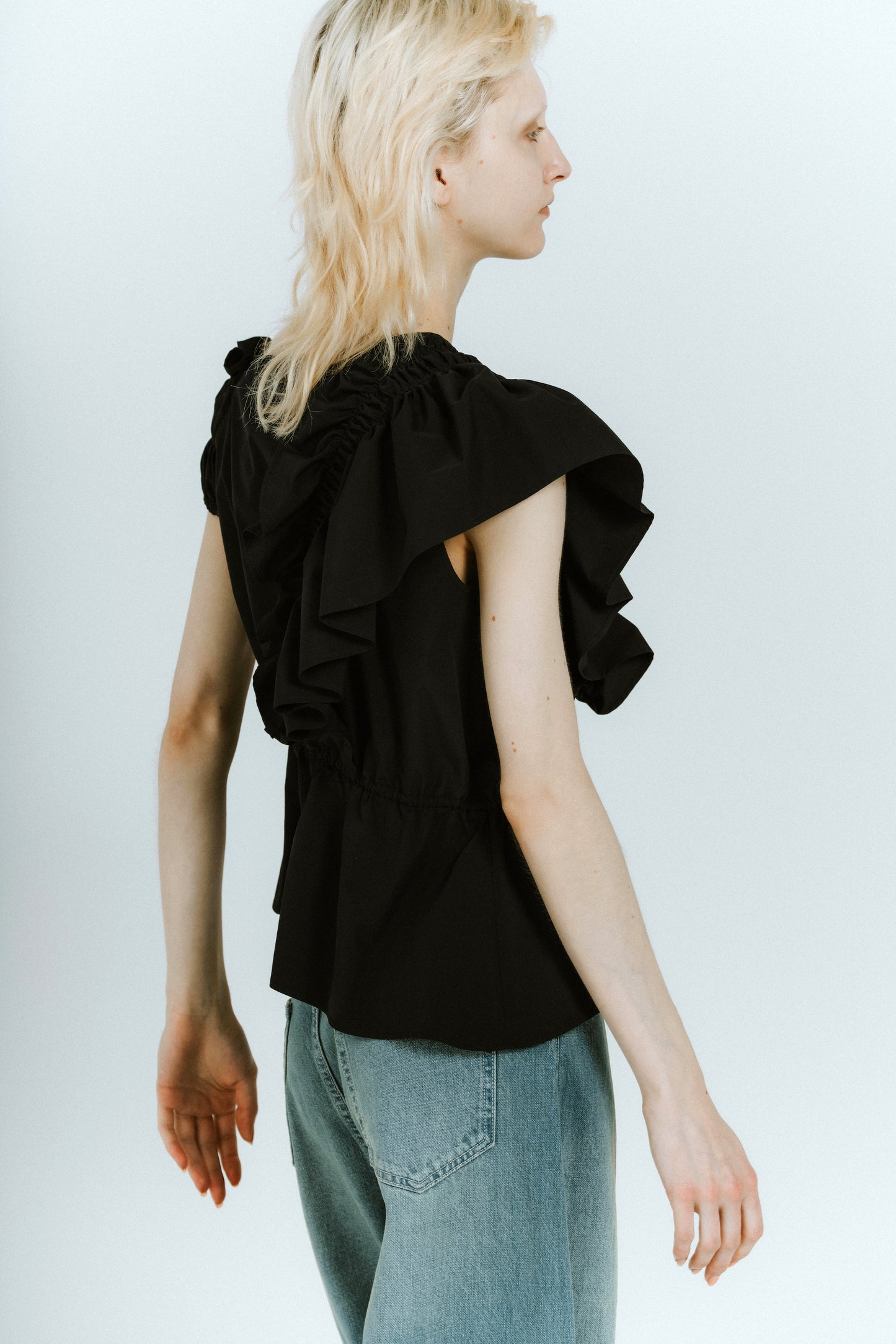 GATHER ONE SHOULDER TOPS/BLACK