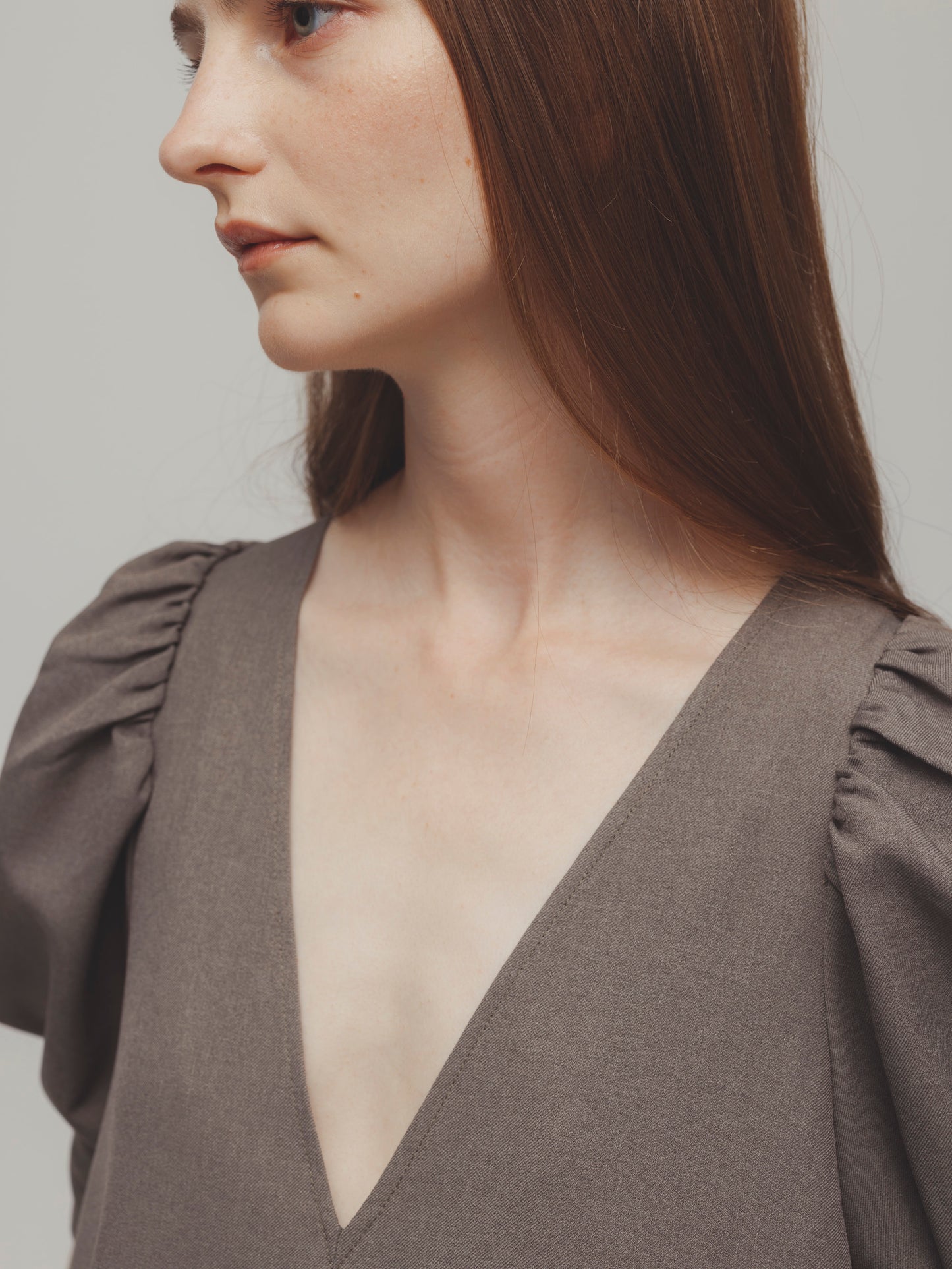 【PRE ORDER】VOLUME SLEEVE DRESS/BEIGE