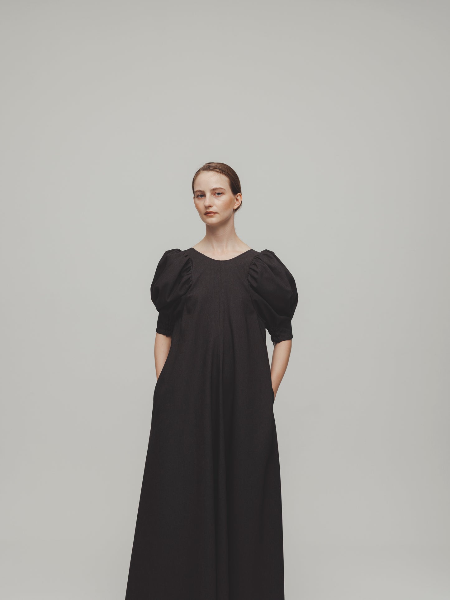 【PRE ORDER】 VOLUME SLEEVE DRESS/GRAY