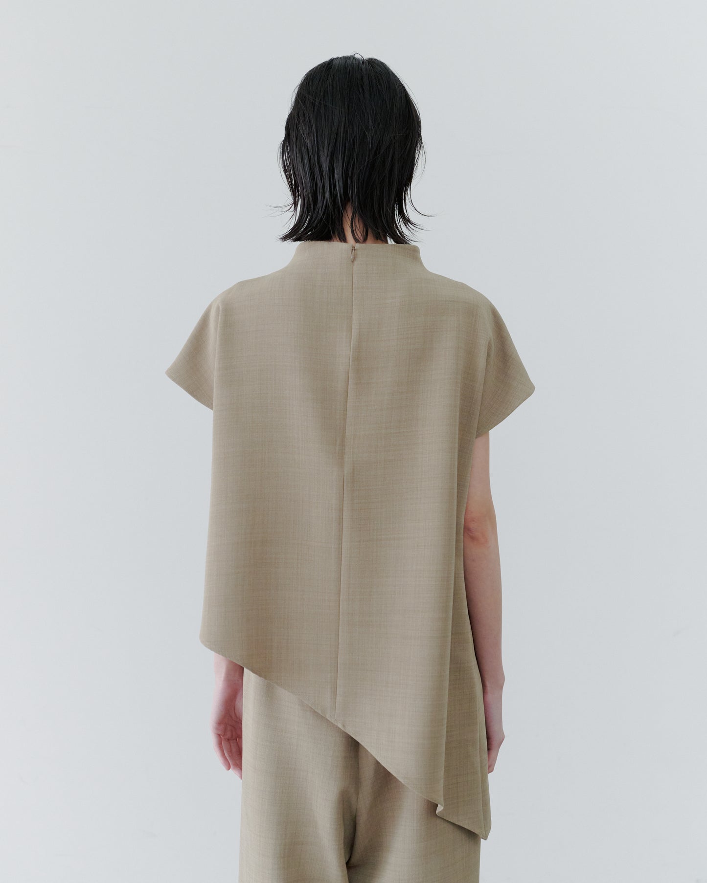 ASYMMETRY BLOUSE/BEIGE