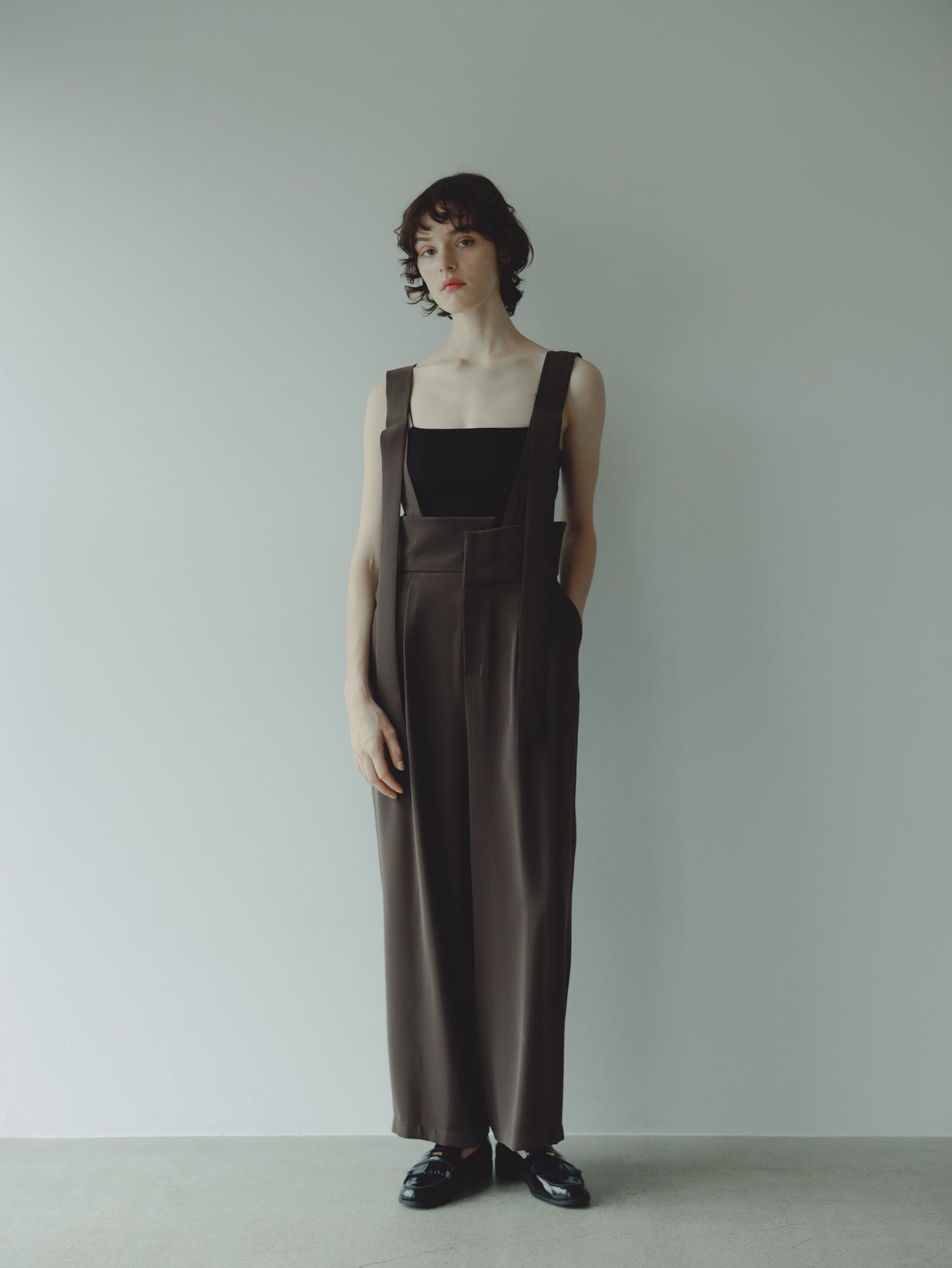 SUSPENDER TROUSERS/BROWN