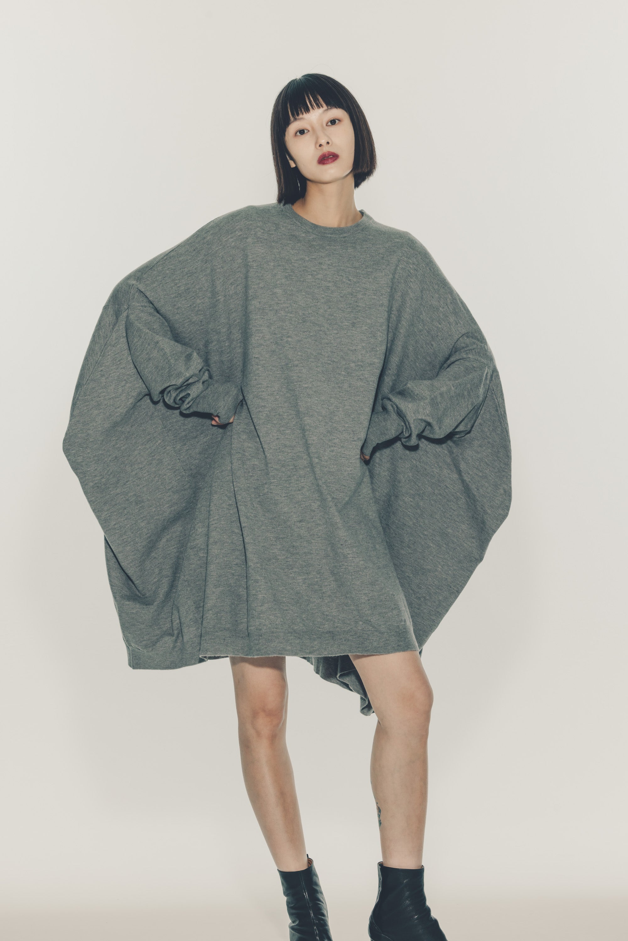 KNIT PONCHO DRESS/GRAY – MYNE