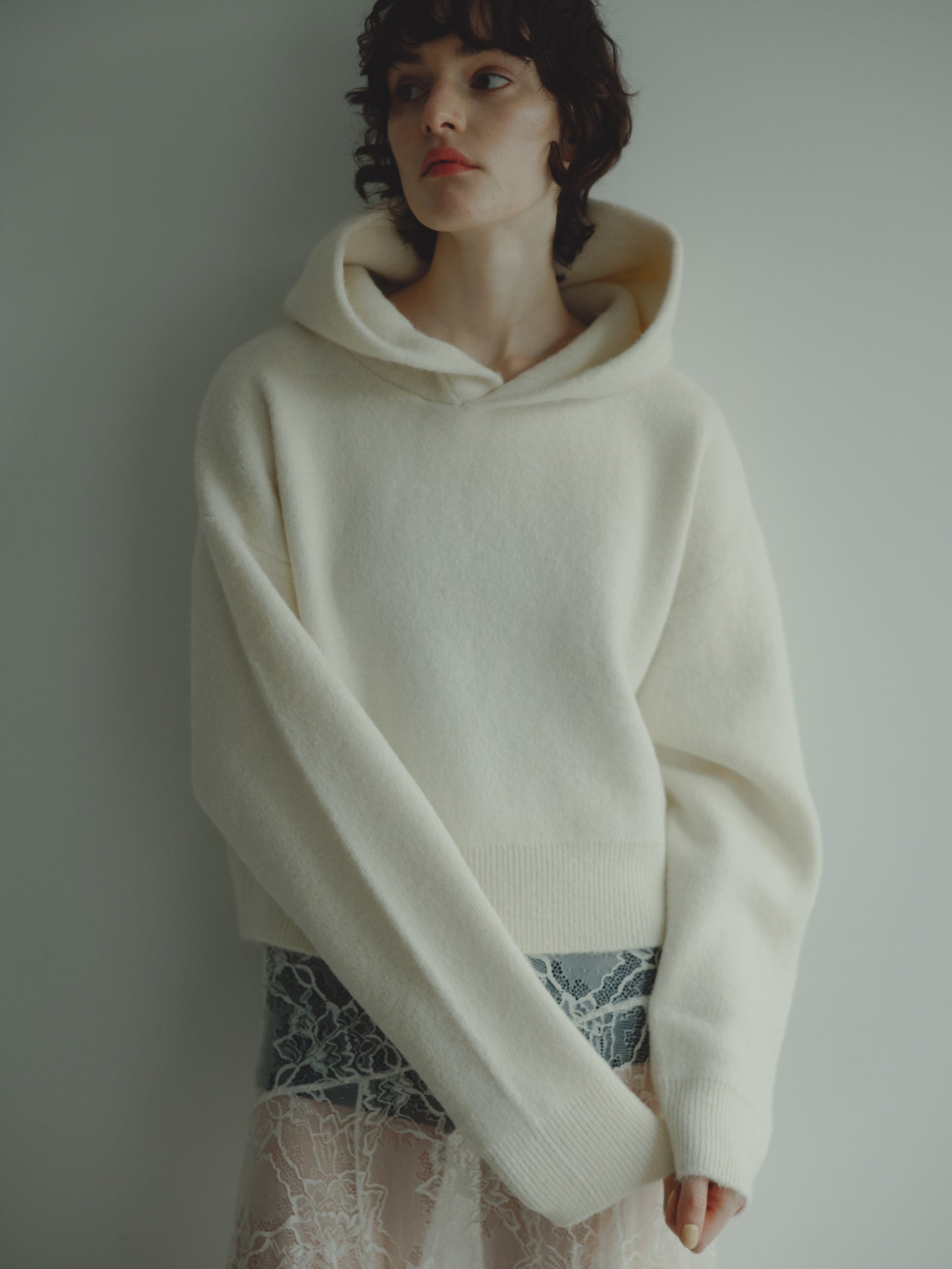 SHORT KNIT HOODIE/WHITE