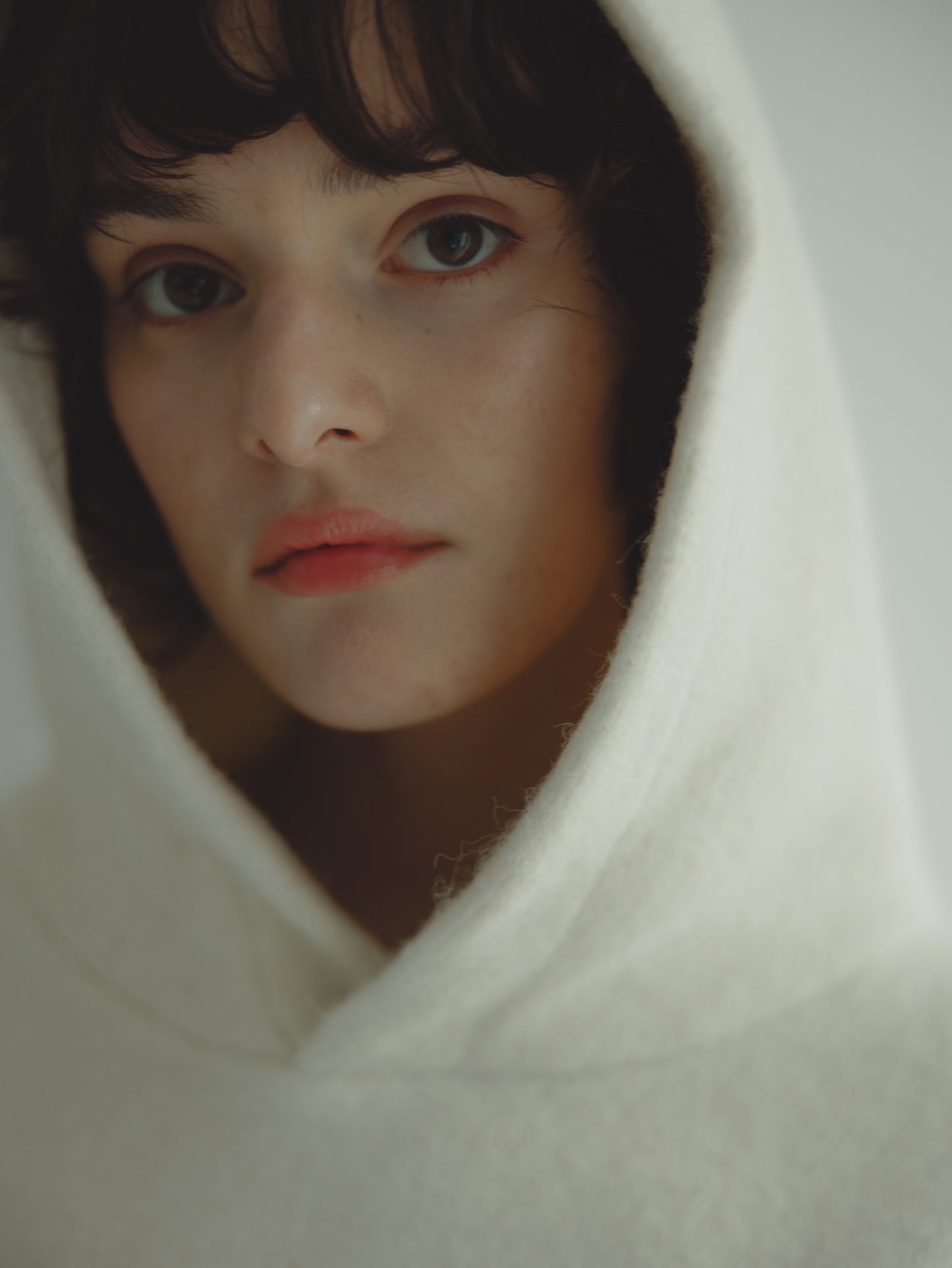 SHORT KNIT HOODIE/WHITE