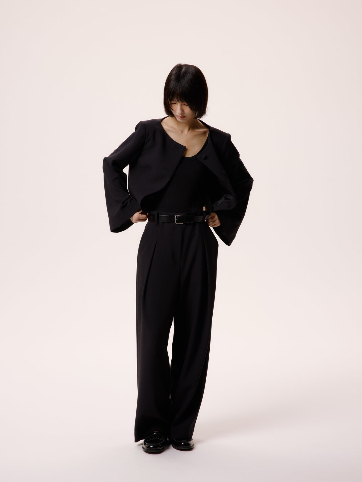 WIDE TUCK PANTS/BLK