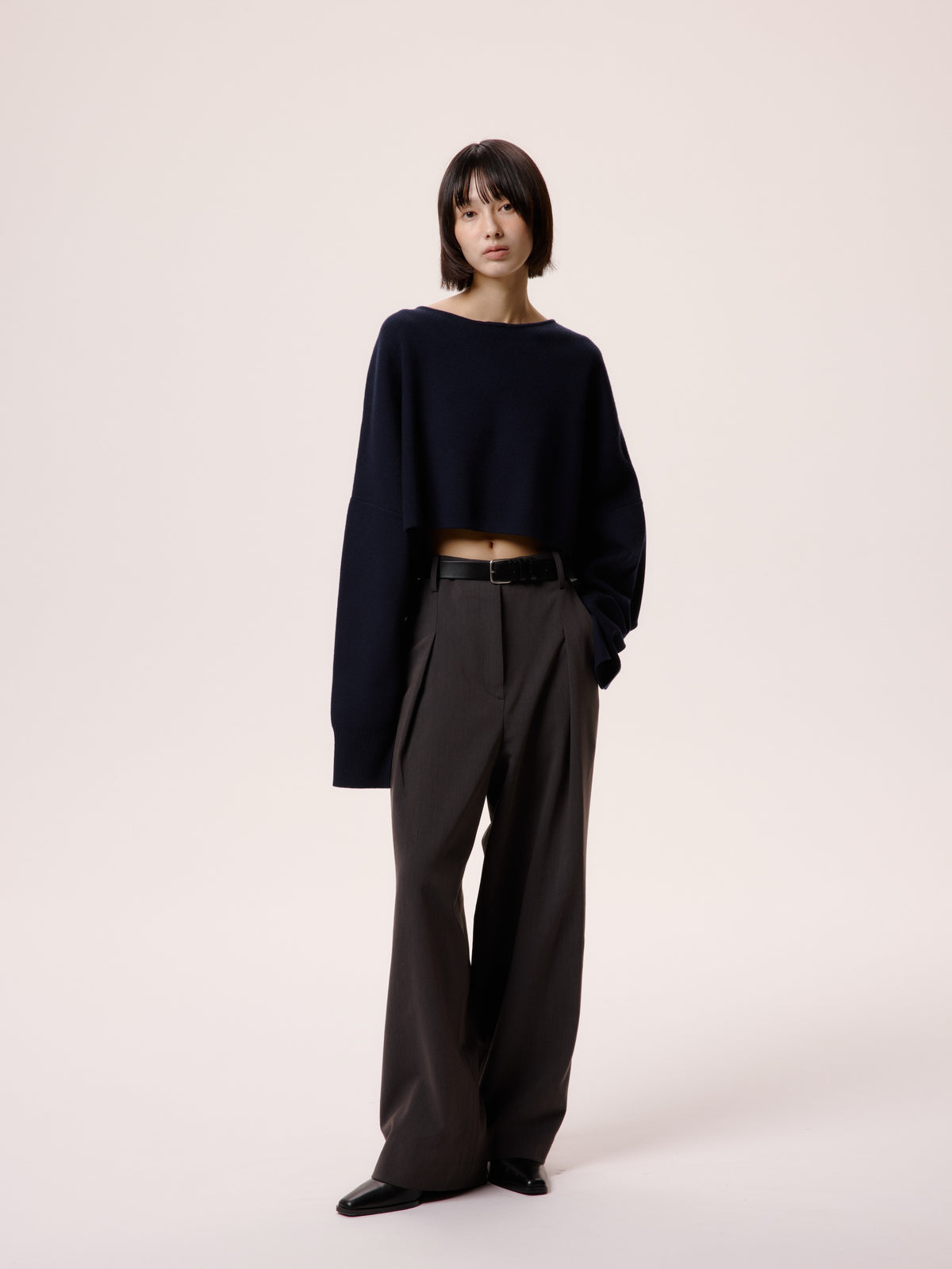 CROPPED BUTTON KNIT/NAVY