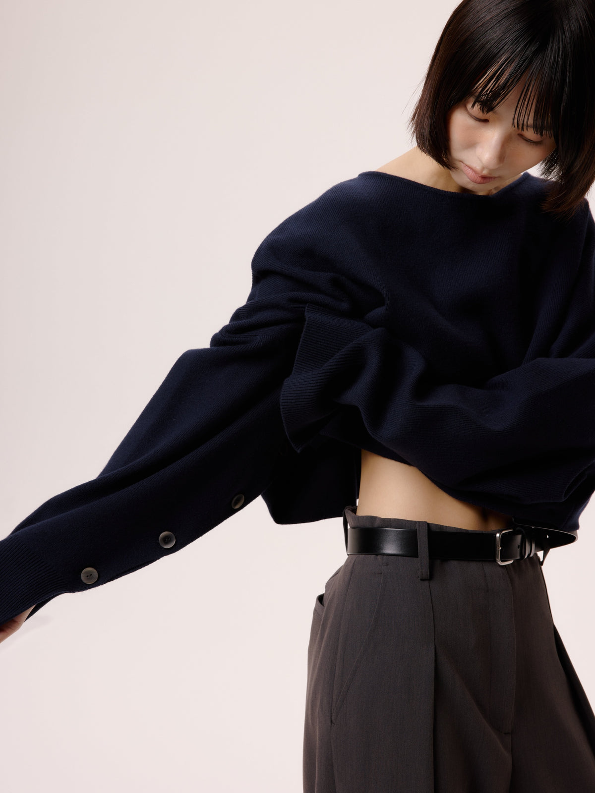CROPPED BUTTON KNIT/NAVY