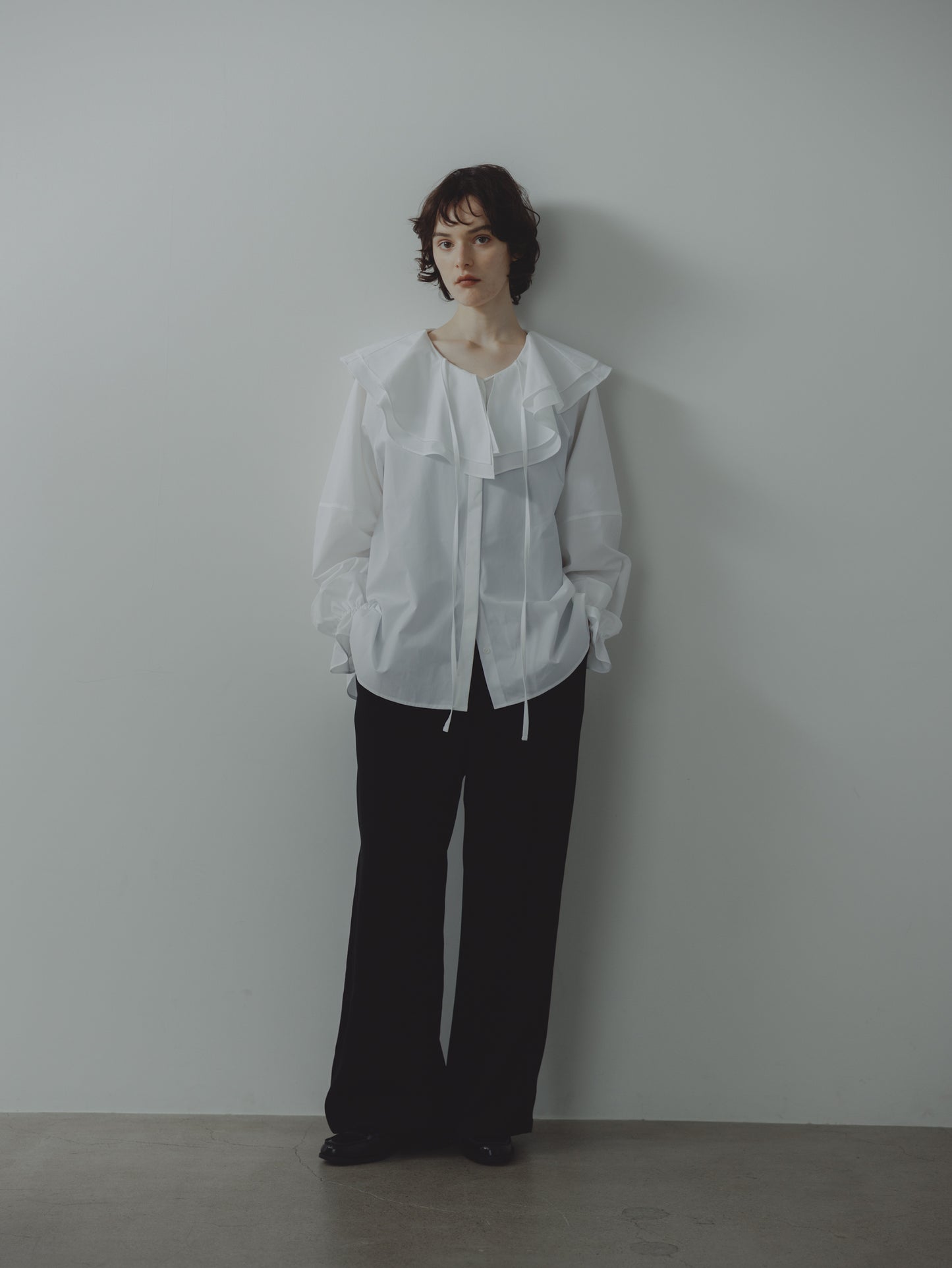 BIG COLLAR FRILL BLOUSE/WHITE