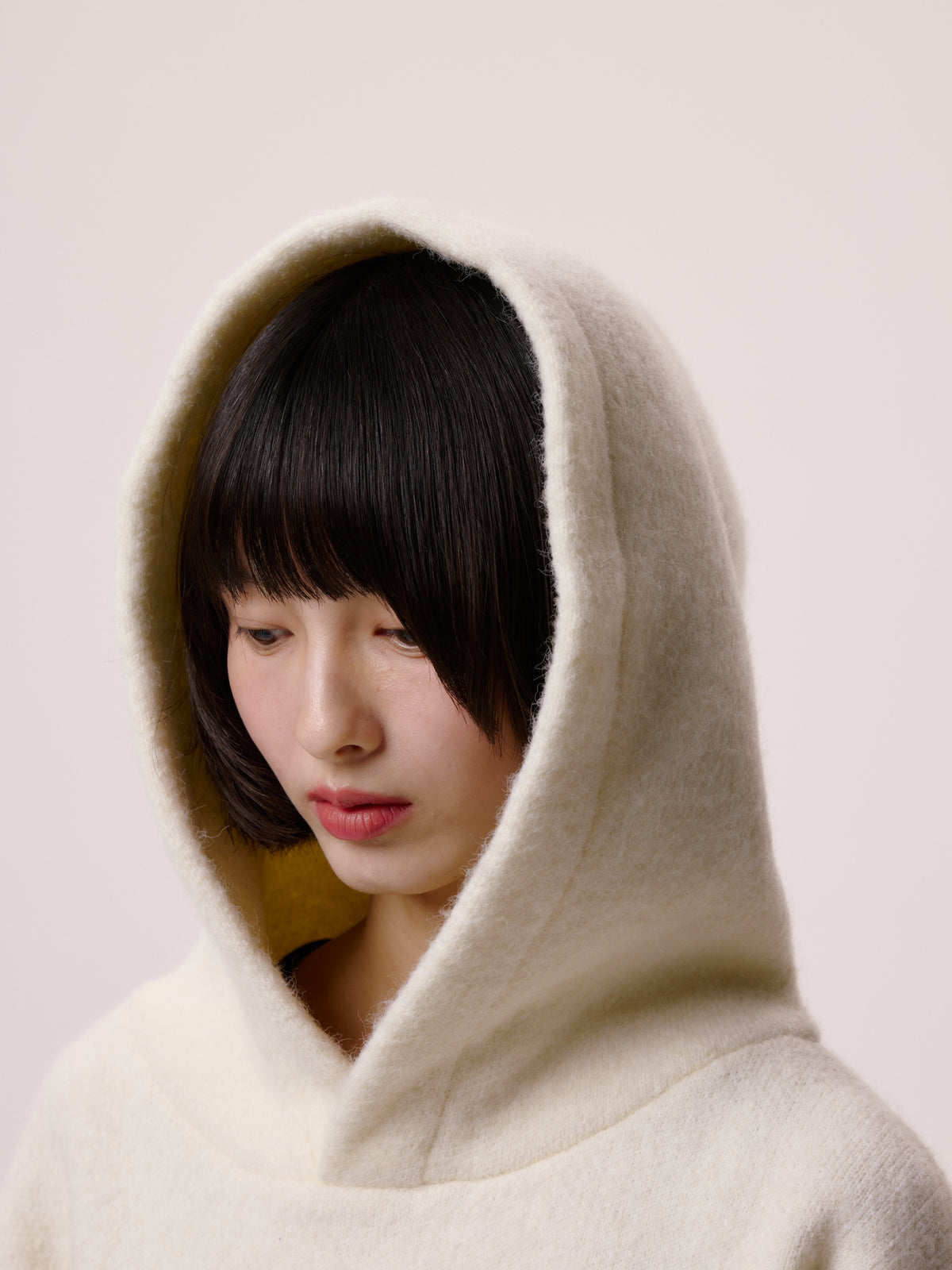 SHORT KNIT HOODIE/WHITE