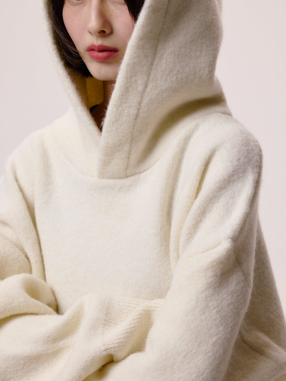 SHORT KNIT HOODIE/WHITE