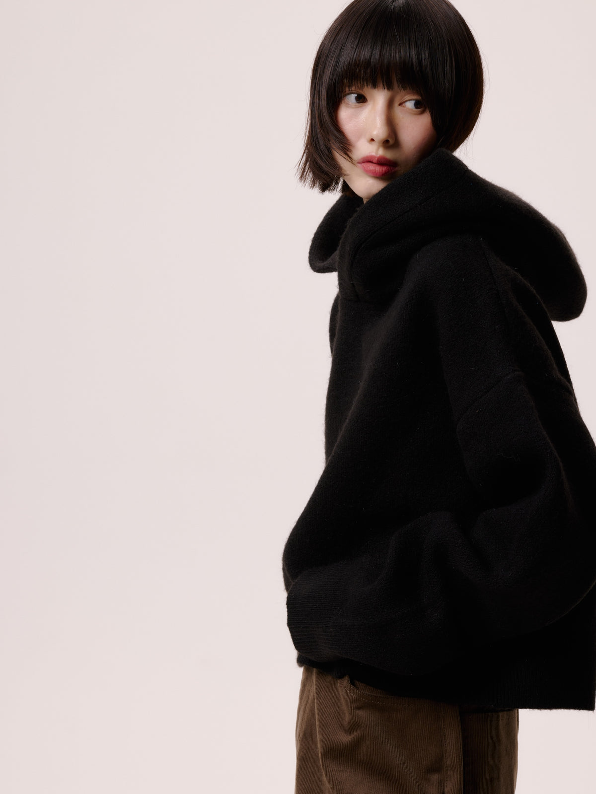 SHORT KNIT HOODIE/BLK