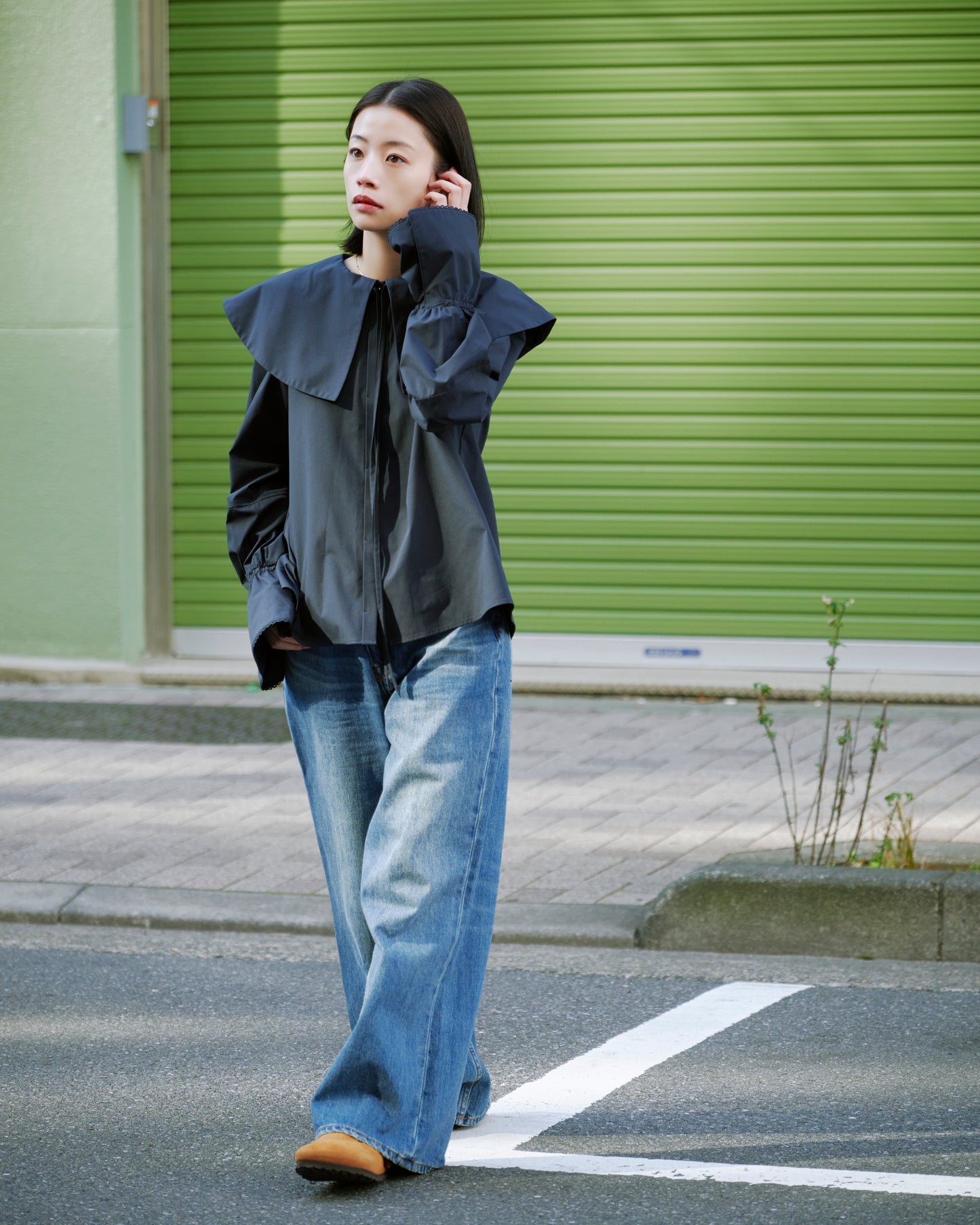 LAYERED COLLAR BLOUSE/NAVY