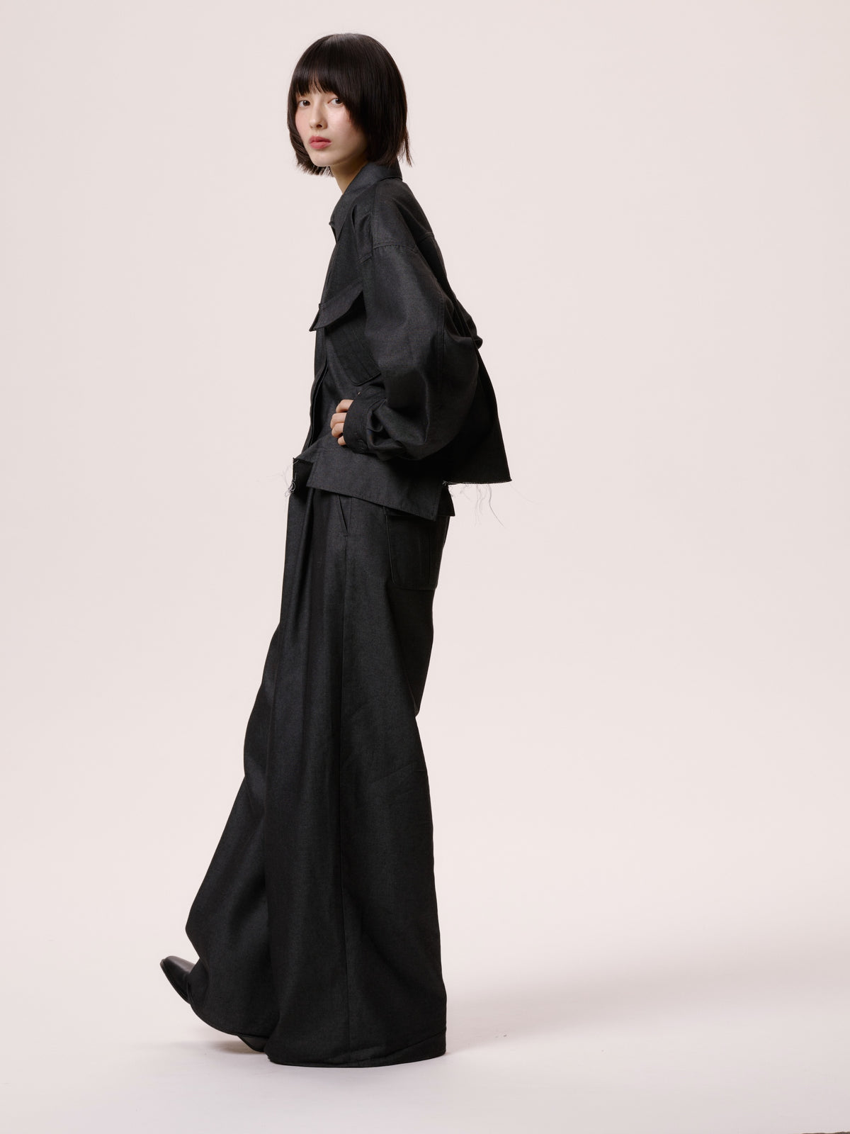UTILITY SHORT BLOUSON/BLACK