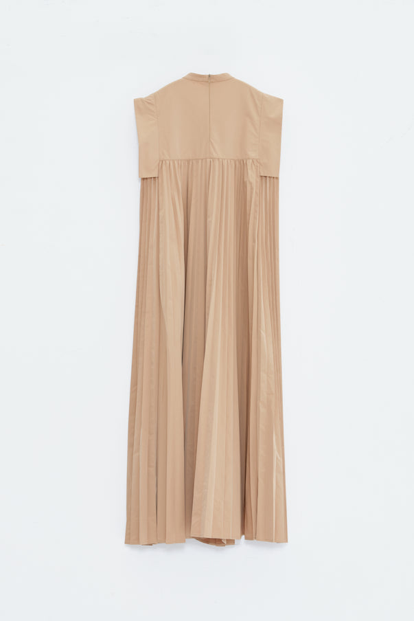 PLEATED DRESS/BEIGE