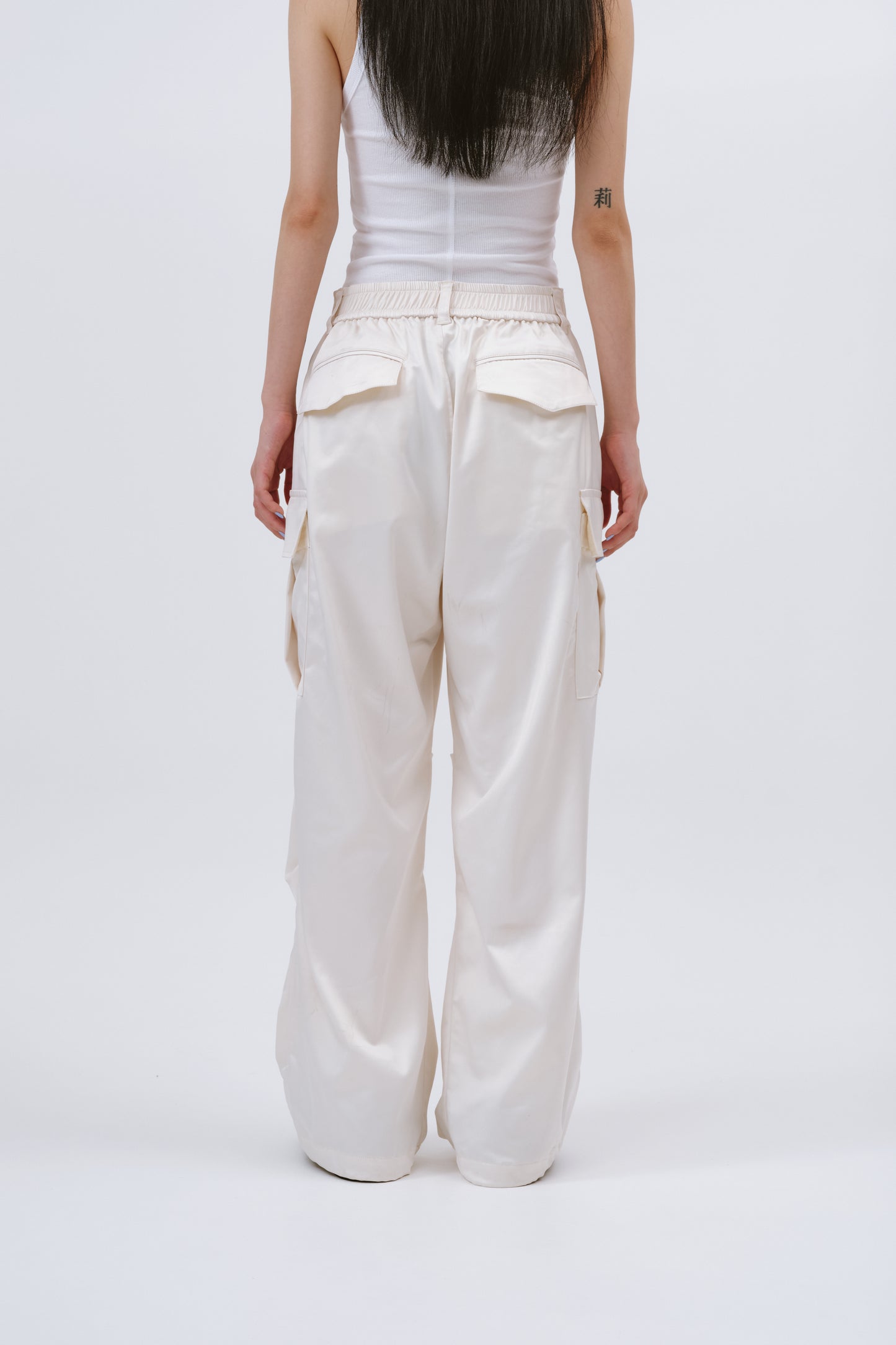 SATIN CARGO PANTS/WHITE