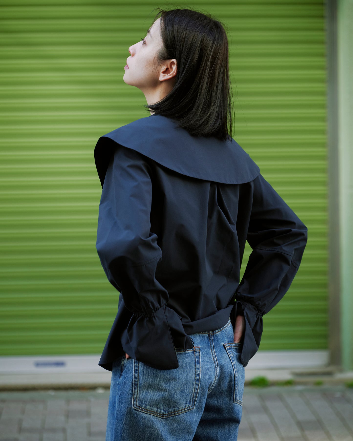 LAYERED COLLAR BLOUSE/NAVY