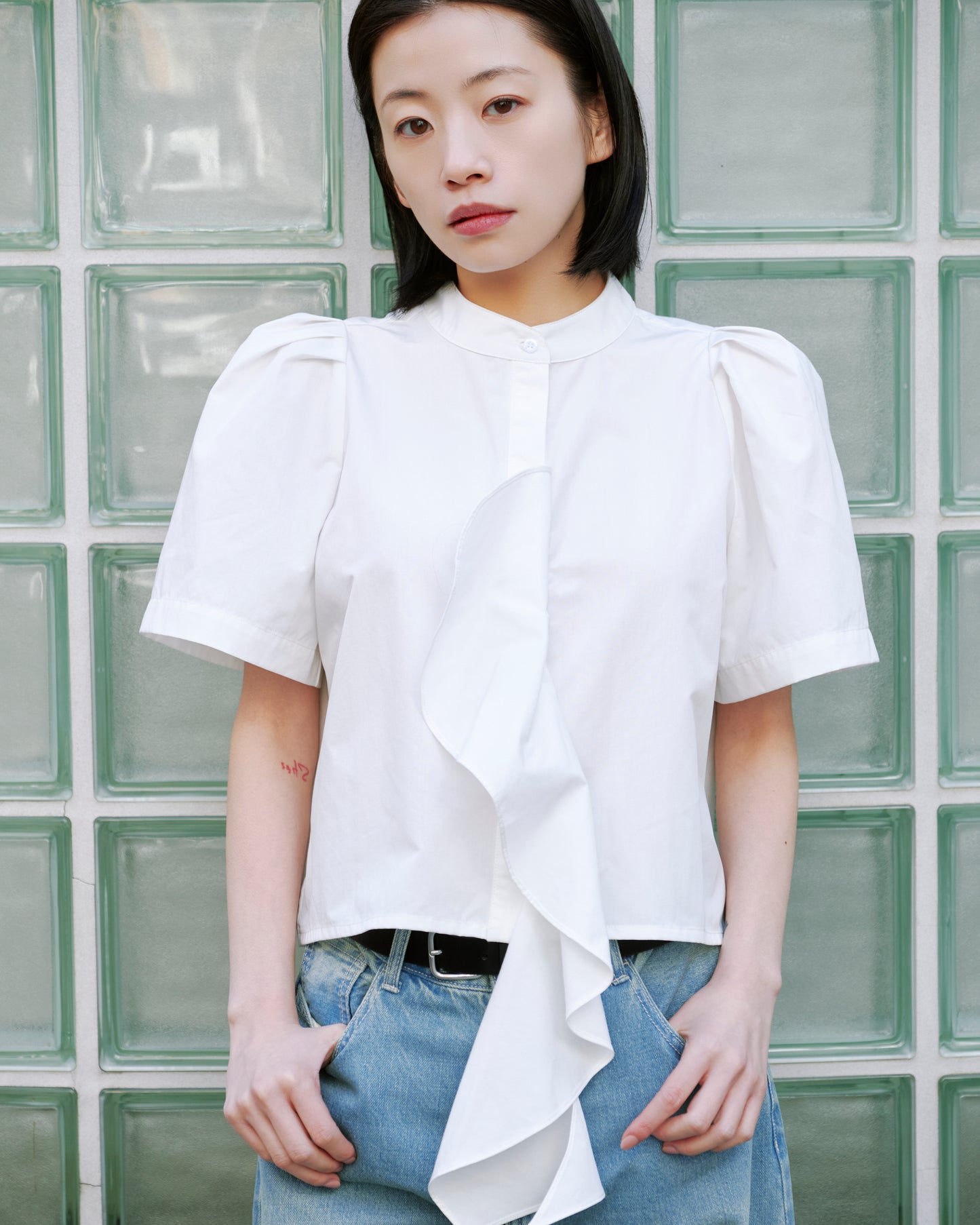SHORT FRILL SHIRT/WHITE