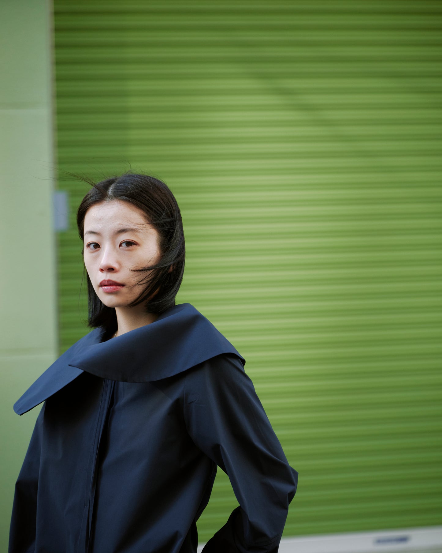 LAYERED COLLAR BLOUSE/NAVY