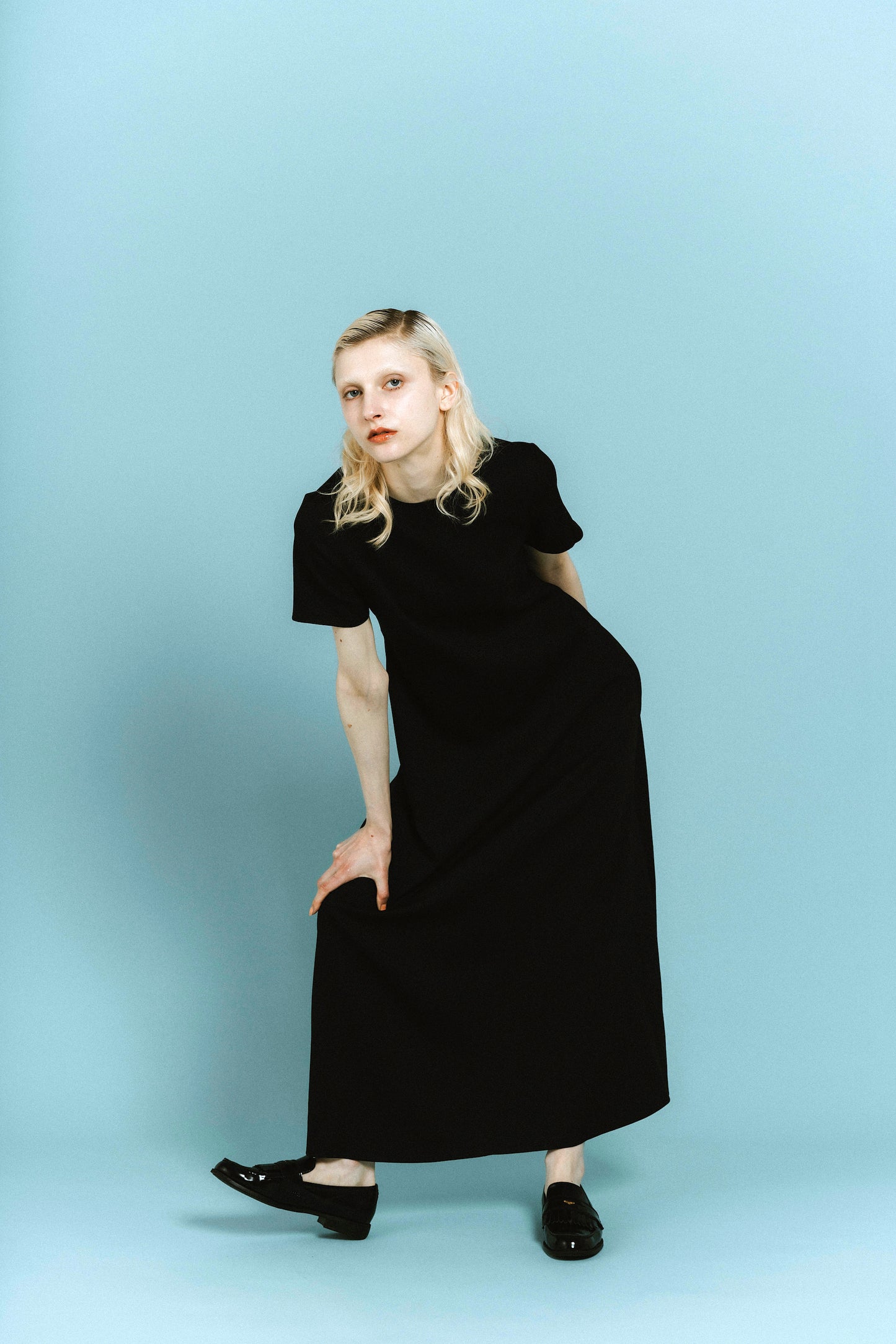 SATIN DRESS/NAVY