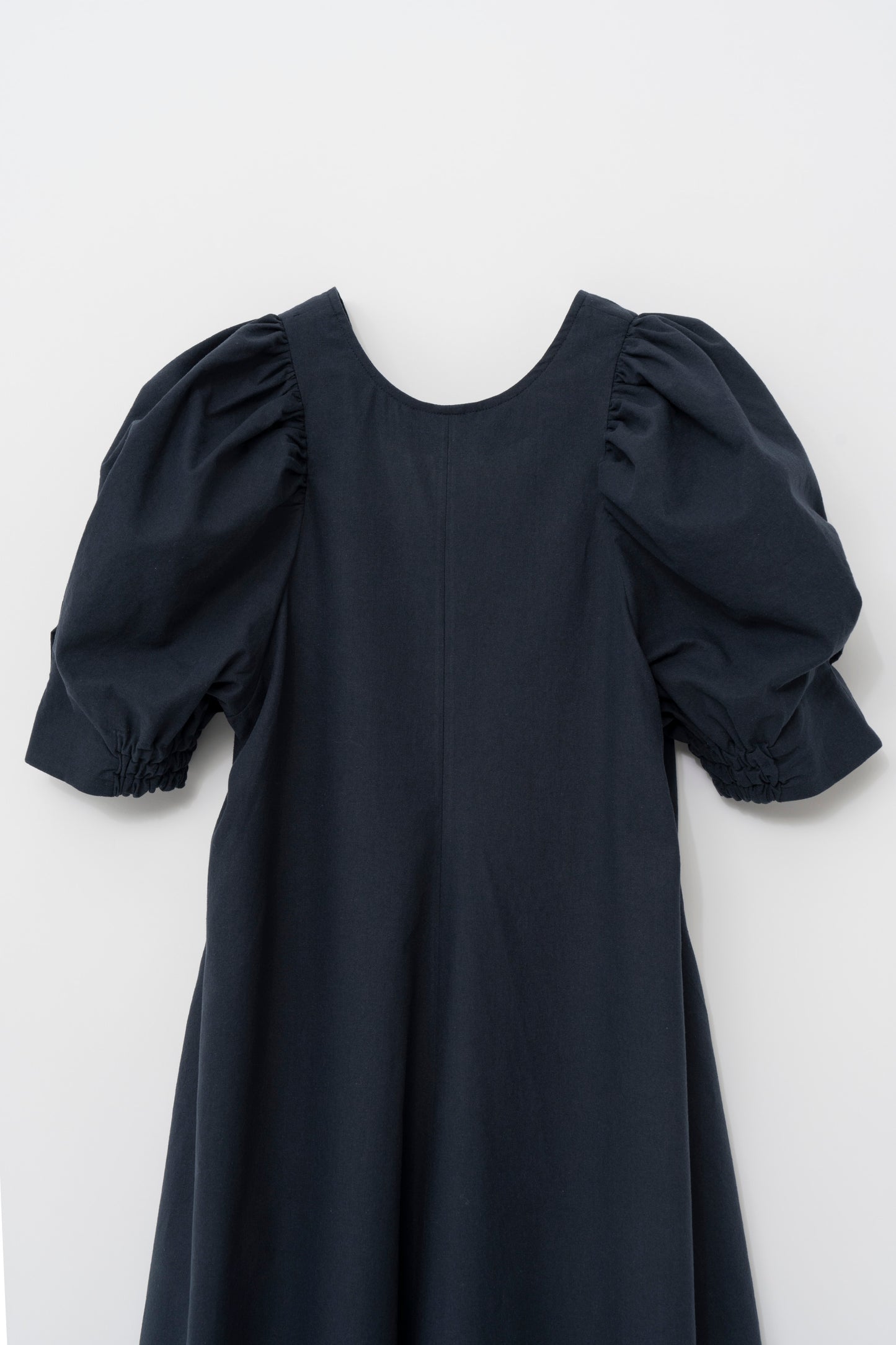 VOLUME SLEEVE DRESS/NAVY