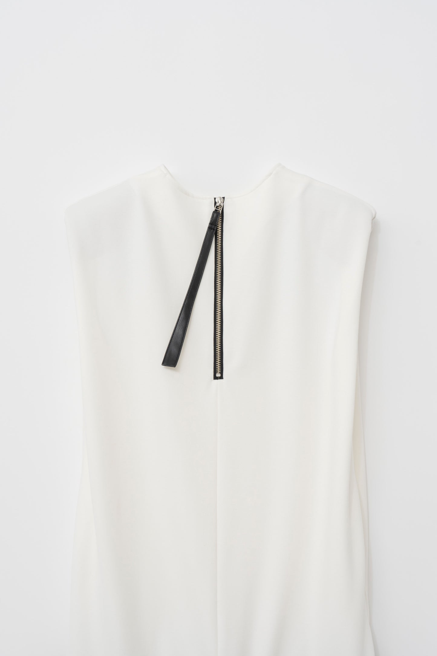 LEATHER DOCKING DRESS/WHITE