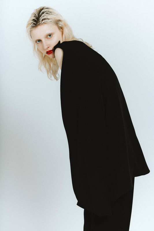 ASYMMETRY DRAPE TOPS/BLACK