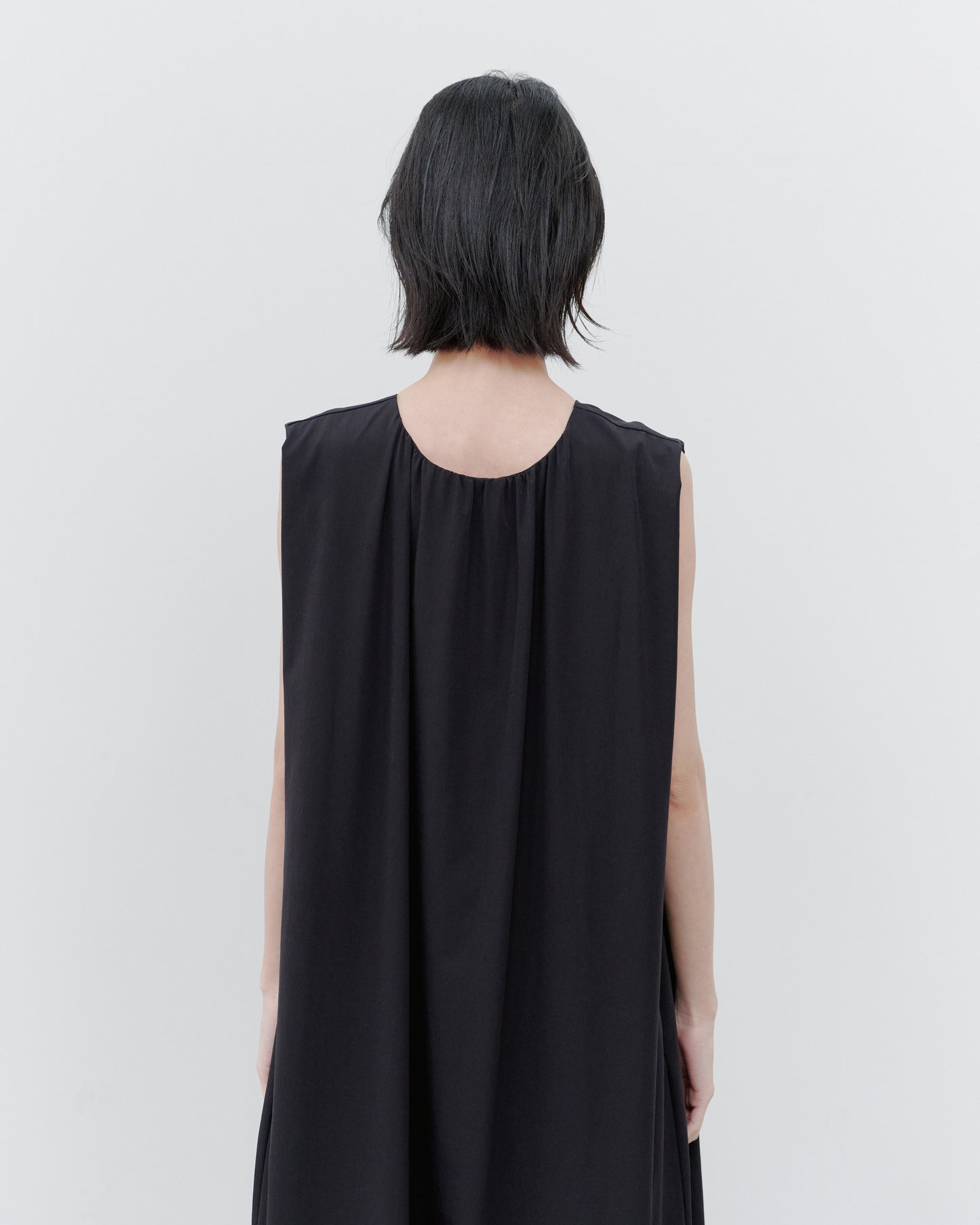 SLEEVELESS BALLON DRESS/BLACK