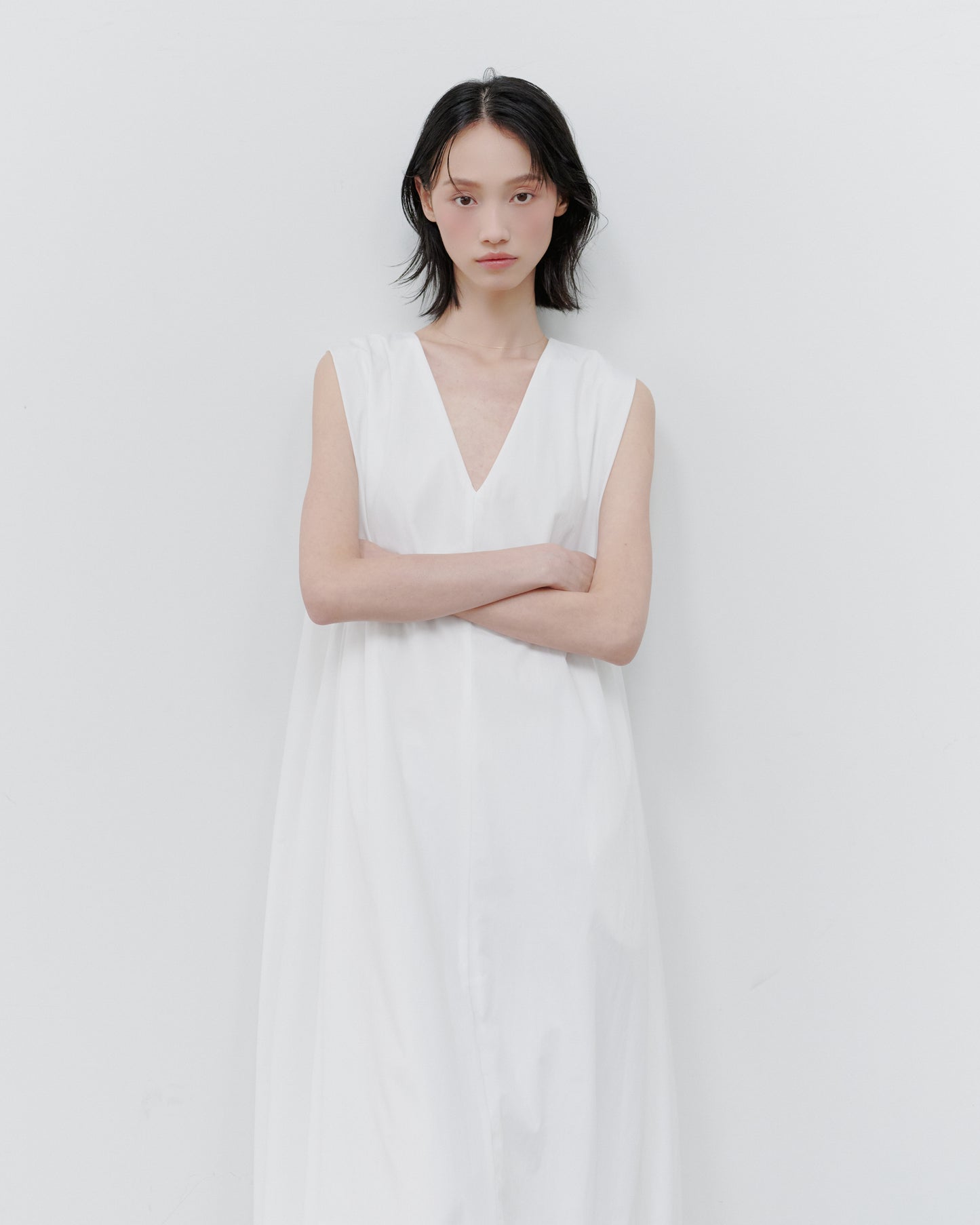 SLEEVELESS BALLON DRESS/WHITE