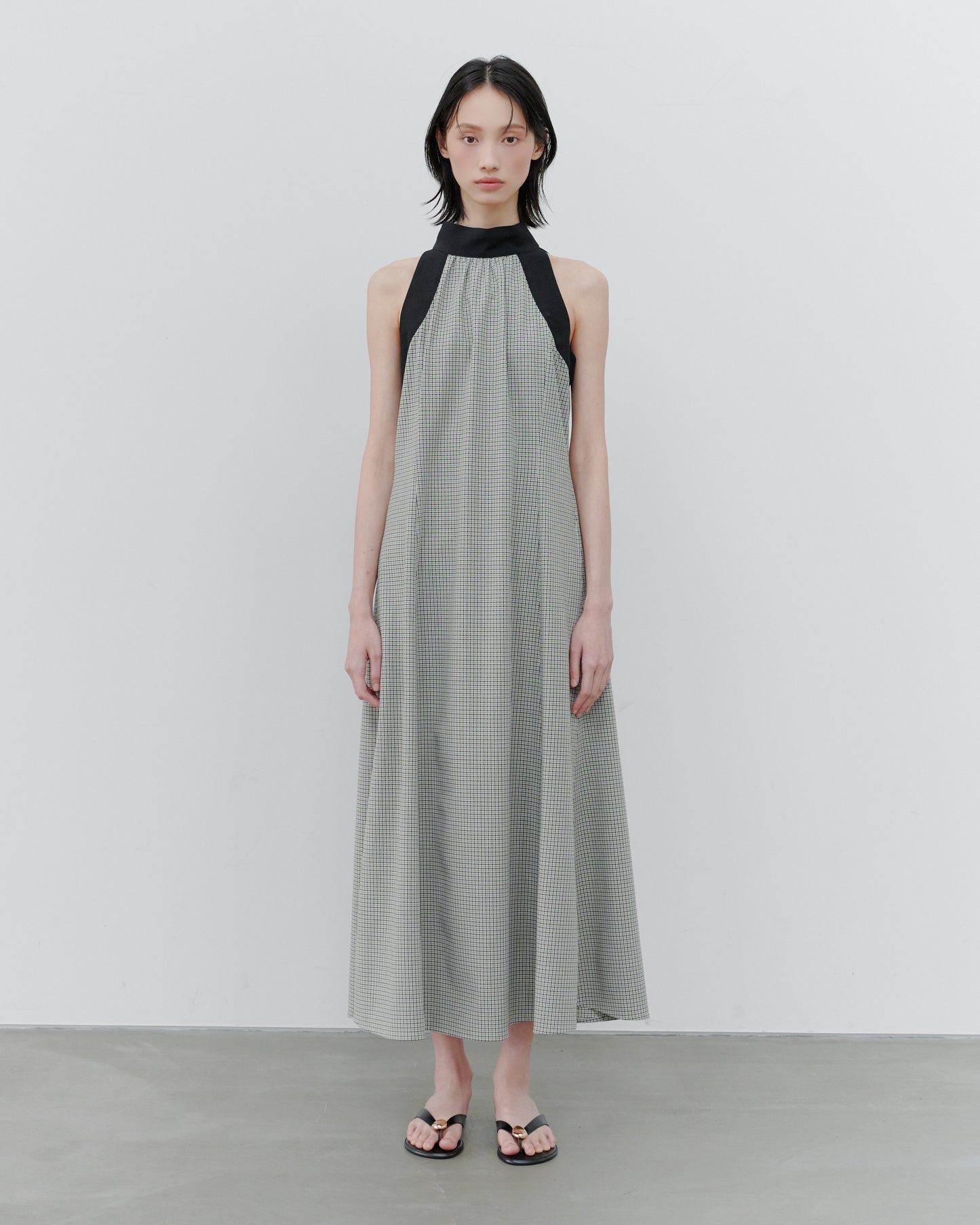 HALTER NACK CHECK DRESS/BEIGE