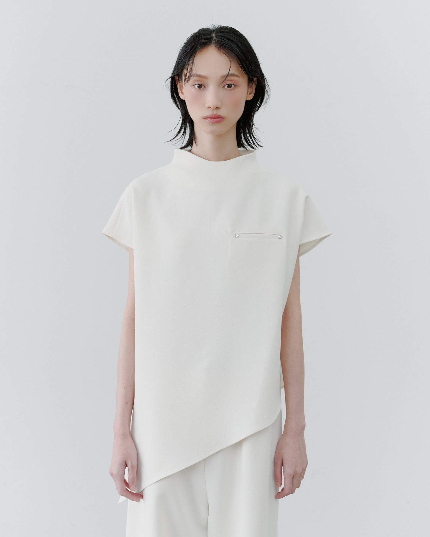 ASYMMETRY BLOUSE/WHITE