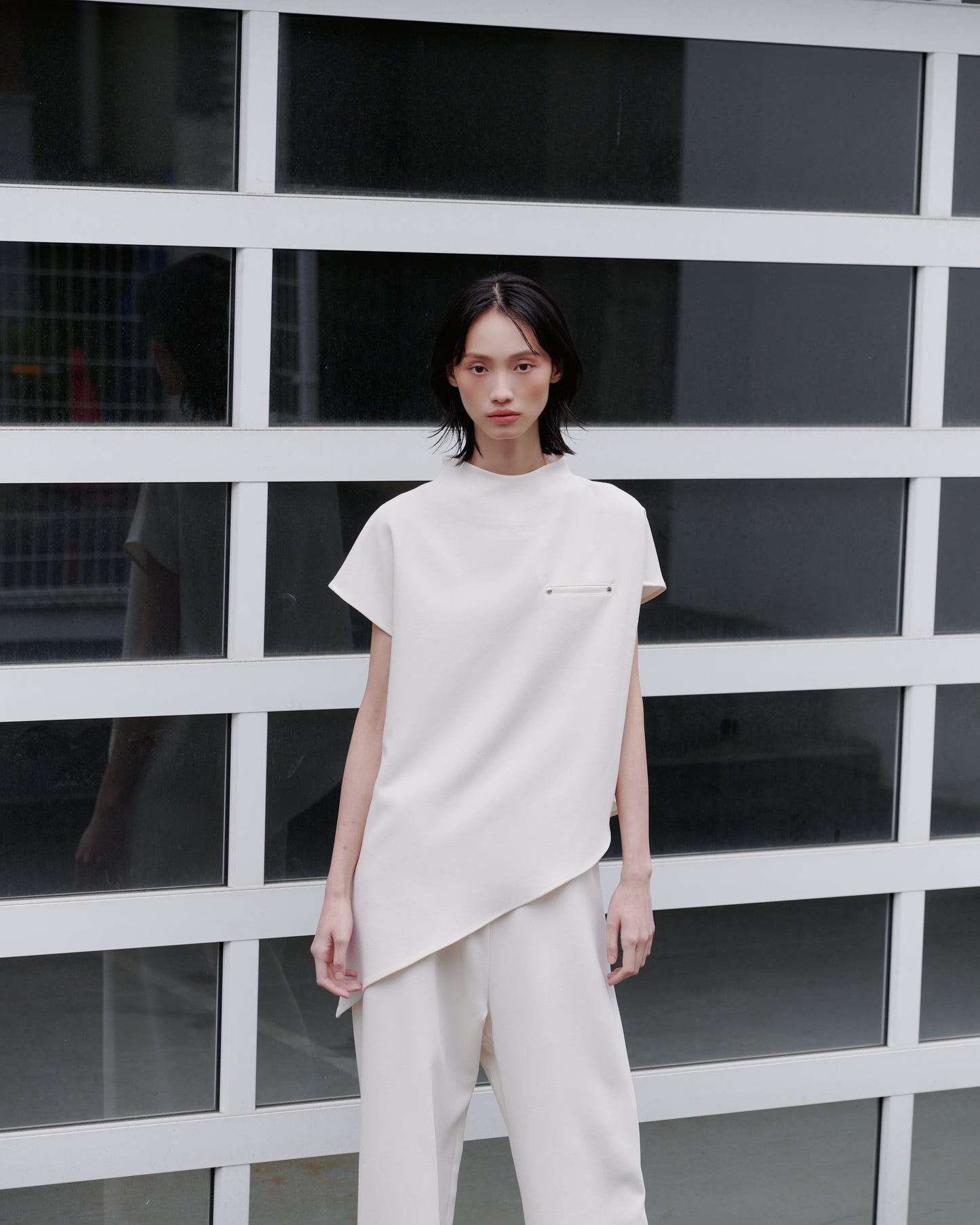 ASYMMETRY BLOUSE/WHITE
