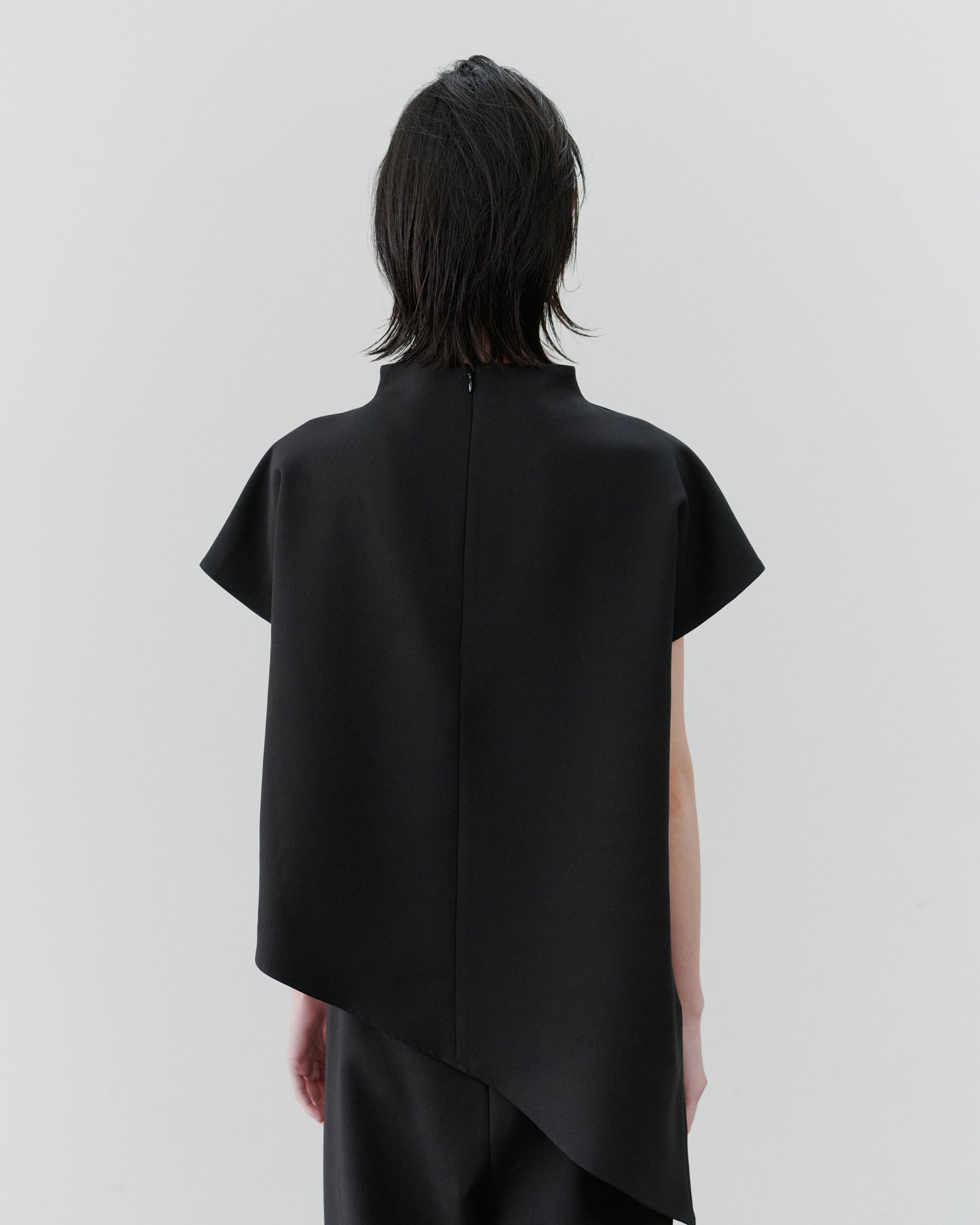 ASYMMETRY BLOUSE/BLACK