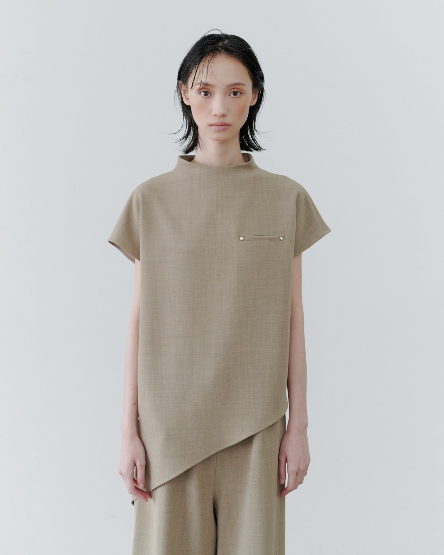 ASYMMETRY BLOUSE/BEIGE