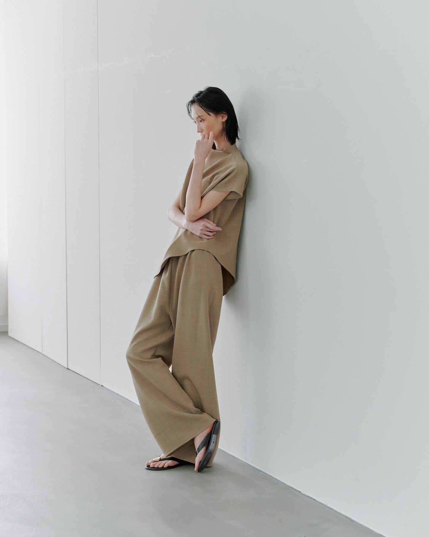 ASYMMETRY BLOUSE/BEIGE