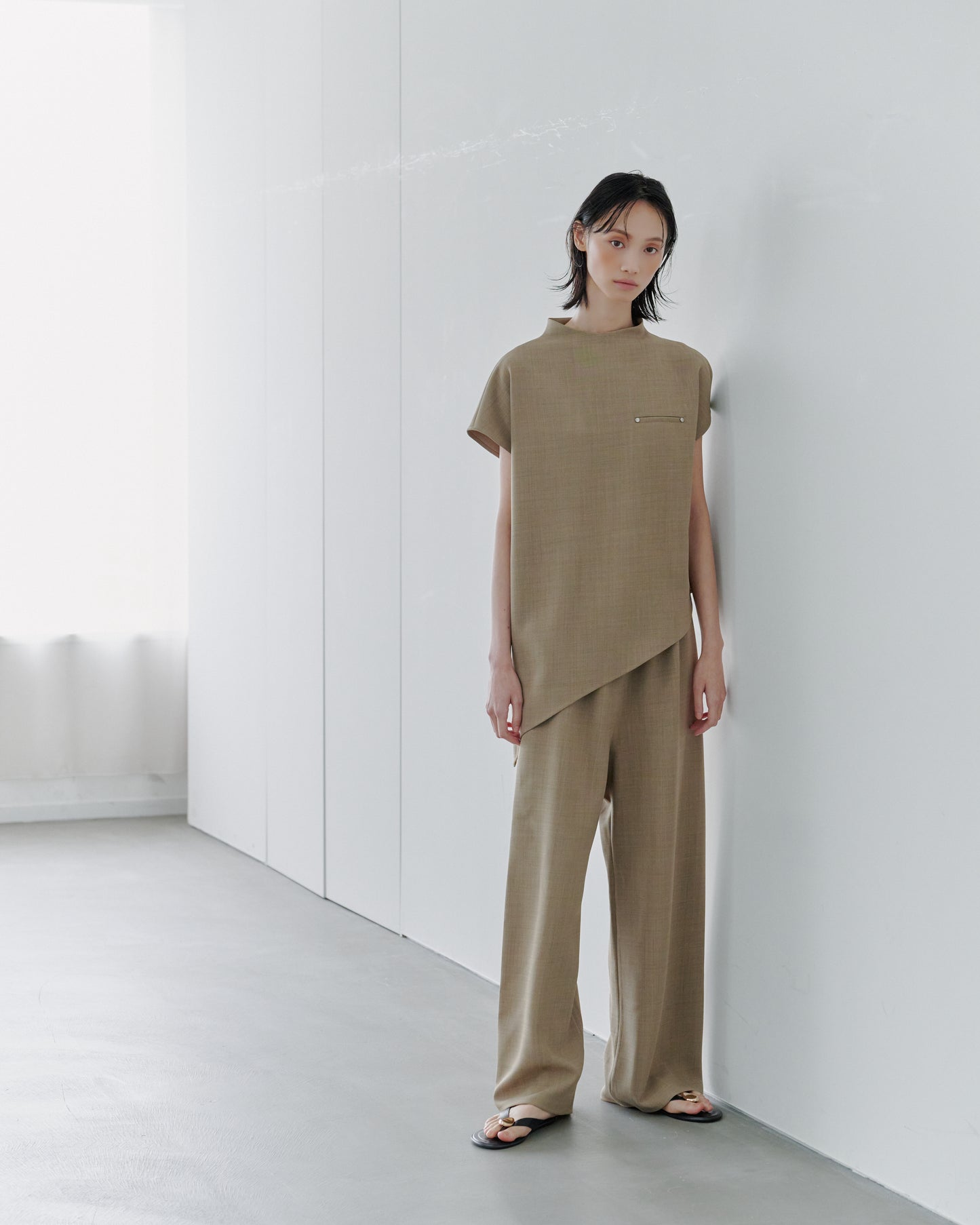 ASYMMETRY BLOUSE/BEIGE